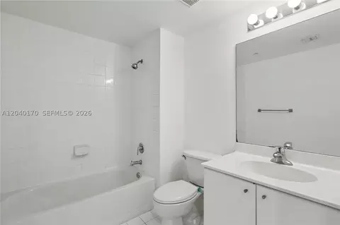 Bath - 2475 Brickell Ave #704, Miami, FL 33129 photo 2 of 2