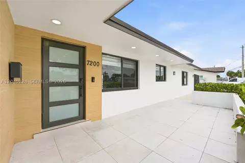 7200 W 12th Ave, Hialeah, FL 33014 photo 13