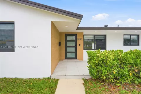 7200 W 12th Ave, Hialeah, FL 33014 photo 12