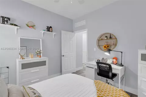 Bedroom - 3416 W 109th Pl, Hialeah, FL 33018 photo 5 of 9