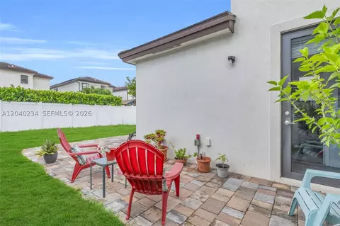 Exterior - 3416 W 109th Pl, Hialeah, FL 33018 photo 4 of 7