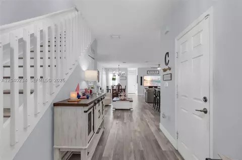 Entry Way - 3416 W 109th Pl, Hialeah, FL 33018 photo 1 of 3