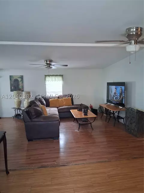 5030 SW 30th Ave, Fort Lauderdale, FL 33312