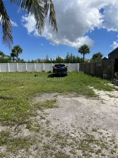 5754 SE Green Ln, Stuart, FL 34997 photo 2