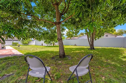 Exterior - 7701 W 16th Ct, Hialeah, FL 33014 photo 1 of 15