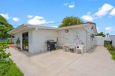 Exterior - 7701 W 16th Ct, Hialeah, FL 33014 photo 12 of 15