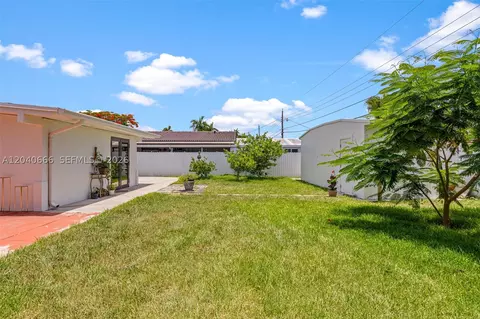 Exterior - 7701 W 16th Ct, Hialeah, FL 33014 photo 4 of 15
