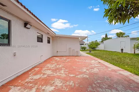 Exterior - 7701 W 16th Ct, Hialeah, FL 33014 photo 8 of 15
