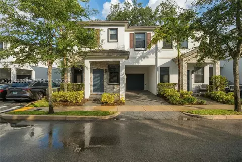 2821 SW 17th Ave, Fort Lauderdale, FL 33315