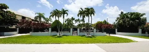 6940 SW 89th Ct, Miami, FL 33173