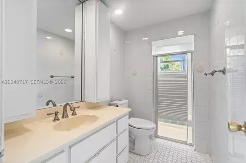 491 W 35th Pl, Hialeah, FL 33012 photo 40