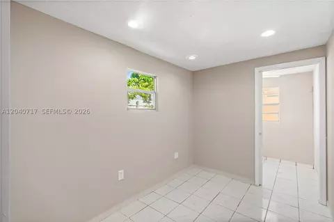 491 W 35th Pl, Hialeah, FL 33012 photo 32