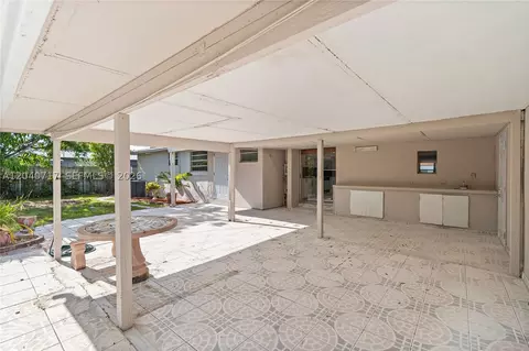 491 W 35th Pl, Hialeah, FL 33012 photo 7