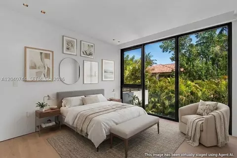 Bedroom - 165 Hampton Ln, Key Biscayne, FL 33149 photo 2 of 5