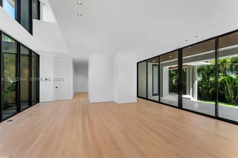 Living - 165 Hampton Ln, Key Biscayne, FL 33149 photo 2 of 12