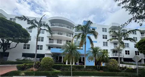 1555 N Treasure Dr #313, North Bay Village, FL 33141