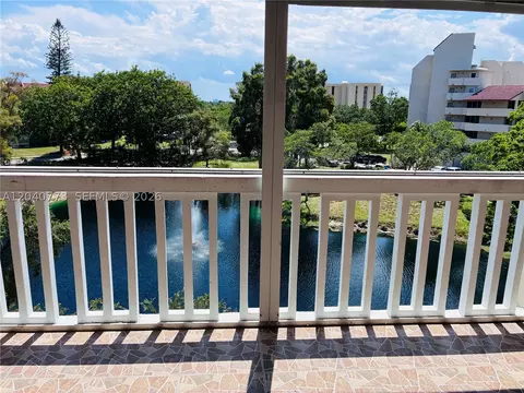 7011 Environ Blvd #412, Lauderhill, FL 33319