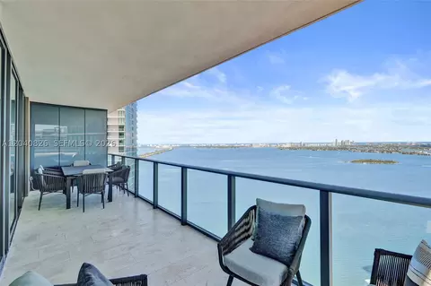 650 NE 32nd St #3901, Miami, FL 33137