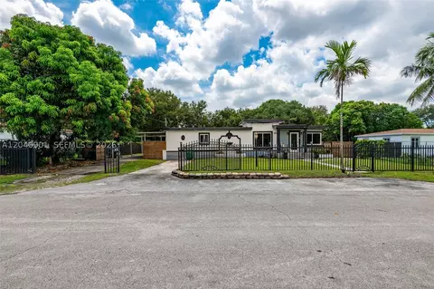 14855 NW 16 Dr, Miami, FL 33167