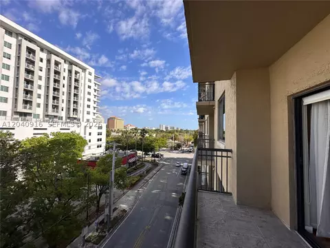 3590 Coral Way #611, Miami, FL 33145