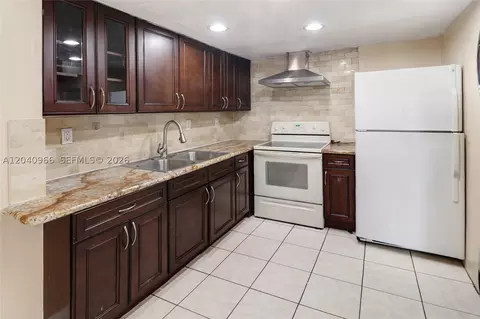 6336 Boulevard Of Champions #5, North Lauderdale, FL 33068