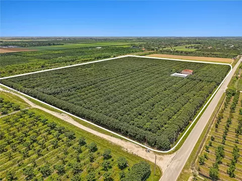 33300 SW 202nd Ave, Homestead, FL 33034