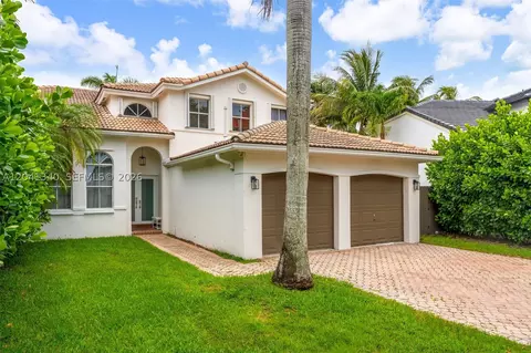 16335 SW 81 St, Miami, FL 33193