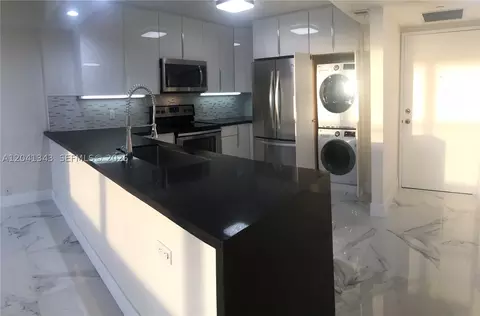 1901 Brickell Ave #B2003, Miami, FL 33129
