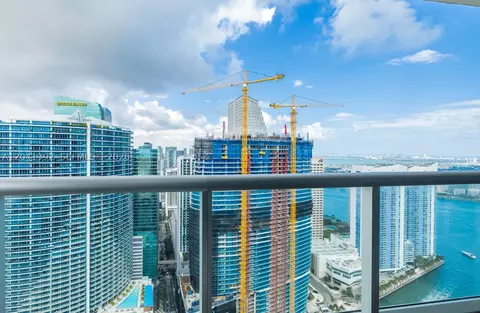 475 Brickell Ave #4715, Miami, FL 33131