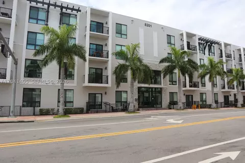 8201 NW 41st St #D-402, Doral, FL 33166