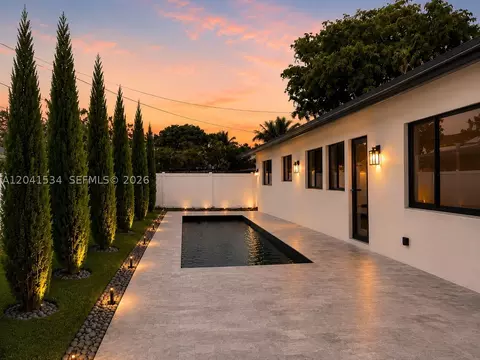 5718 NE 15th Ave, Fort Lauderdale, FL 33334