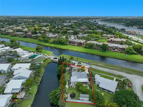 11525 Snapper Creek Dr, Miami, FL 33173