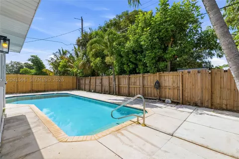 230 NW 55th St, Oakland Park, FL 33309