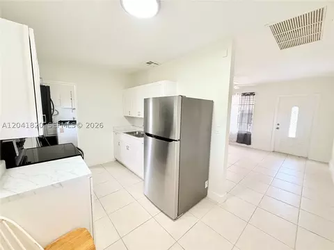 1311 N 69th Ave, Hollywood, FL 33024