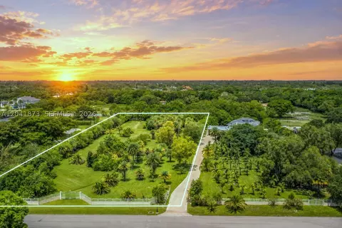5567 SW 136th Ave, Southwest Ranches, FL 33330