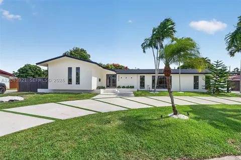 8430 SW 88th St, Miami, FL 33156