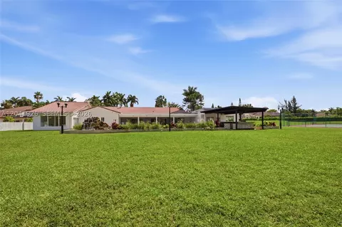 Exterior - 16170 Saddle Ln, Weston, FL 33326 photo 6 of 6