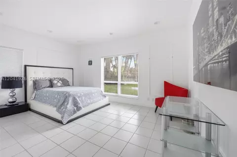 Bedroom - 16170 Saddle Ln, Weston, FL 33326 photo 7 of 8