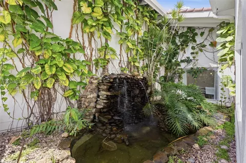 Exterior - 16170 Saddle Ln, Weston, FL 33326 photo 5 of 6