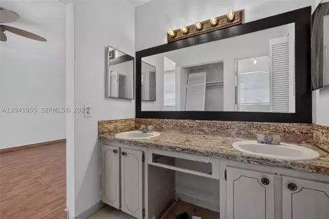 7055 W 3rd Ct, Hialeah, FL 33014 photo 13