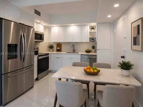 500 Bayview Dr #232, Sunny Isles Beach, FL 33160