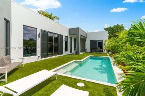 41 NE 24th St, Wilton Manors, FL 33305