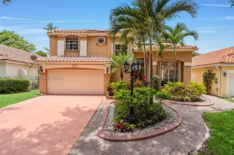 2722 Cayenne Ave, Hollywood, FL 33026