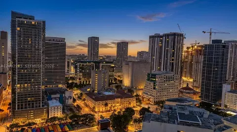 227 NE 2nd St #3104, Miami, FL 33132