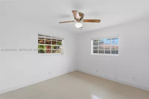 Bedroom - 8197 W 14th Ct, Hialeah, FL 33014 photo 2 of 7