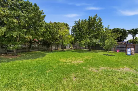 Exterior - 8197 W 14th Ct, Hialeah, FL 33014 photo 10 of 10
