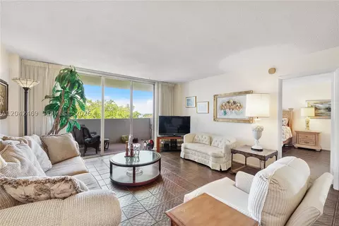 5 Island Ave #6A, Miami Beach, FL 33139