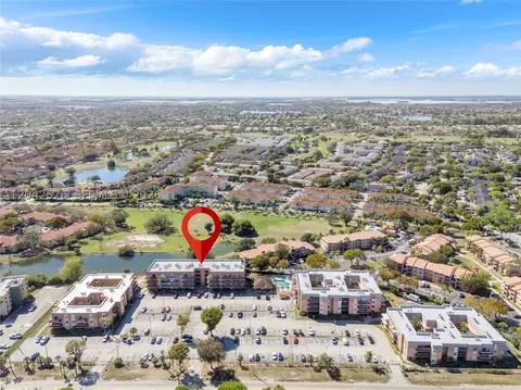 View/Area - 17530 NW 68th Ave #C2003, Hialeah, FL 33015 photo 5 of 8