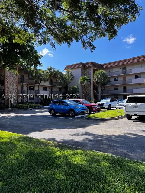 4975 E Sabal Palm Blvd #304, Tamarac, FL 33319