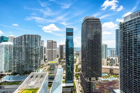88 SW 7 St #3403, Miami, FL 33130